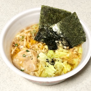 簡単⭐カップラーメンに和風トッピング